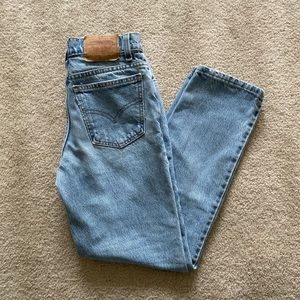 Vintage Levi’s light wash jeans
